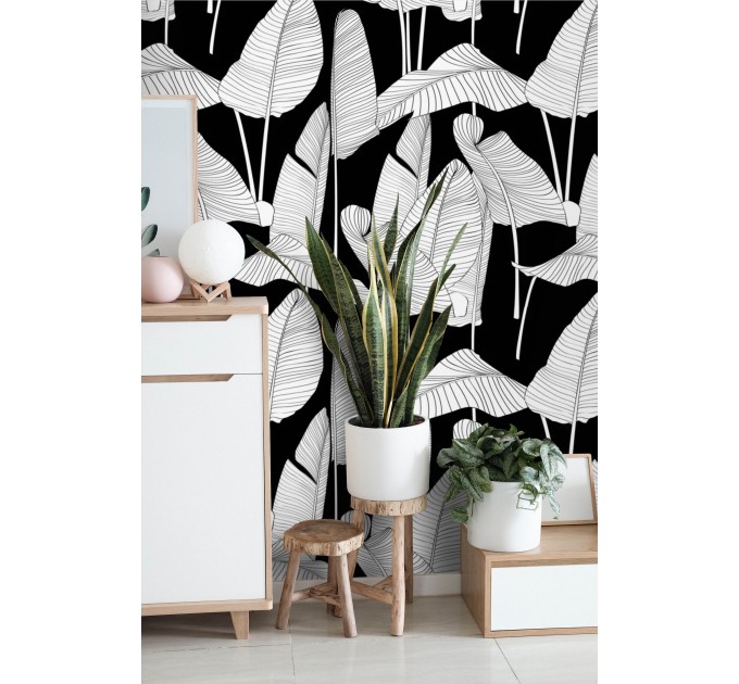 Wallpaper large banana leaves black and white