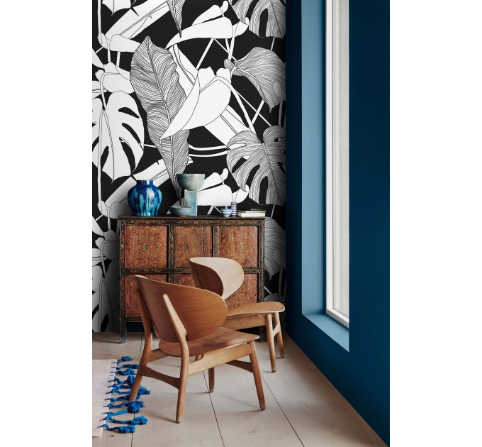 Tropical wallpaper large leaves black and white
