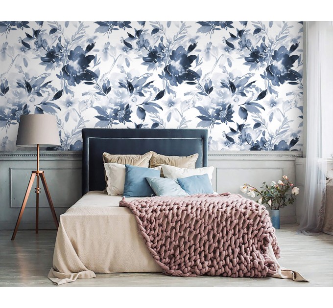 Floral wallpaper watercolor blue white flowers